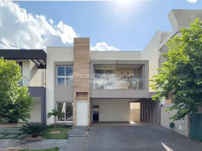 Sobrado com 4 Quartos à venda, 265m² no Floresta, Cascavel