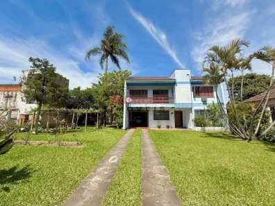 Sobrado com 4 Quartos à venda, 238m² no Niterói, Canoas