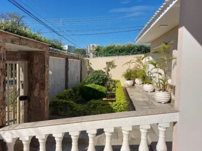 Casa com 4 Quartos à venda, 310m² no Santos Dumont, São José do Rio Preto