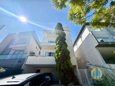 Casa com 3 Quartos à venda, 220m² no Suru, Santana de Parnaíba