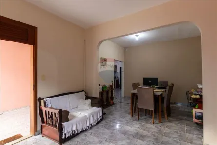 Casa com 4 Quartos à venda, 169m² no São Raimundo, Manaus