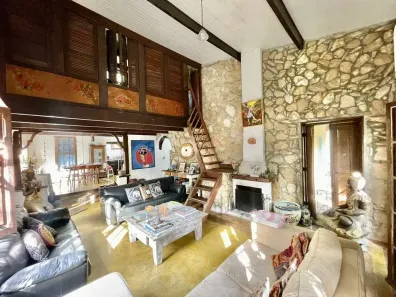 Casa de Condomínio com 3 Quartos à venda, 440m² no Moinho Velho, Embu das Artes