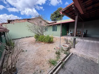 Casa com 4 Quartos à venda, 100m² no Pedra Azul, Contagem