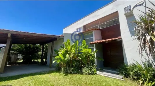 Casa com 3 Quartos para alugar, 380m² no Campeche, Florianópolis