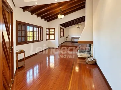 Casa com 3 Quartos para alugar, 296m² no Passo da Areia, Porto Alegre