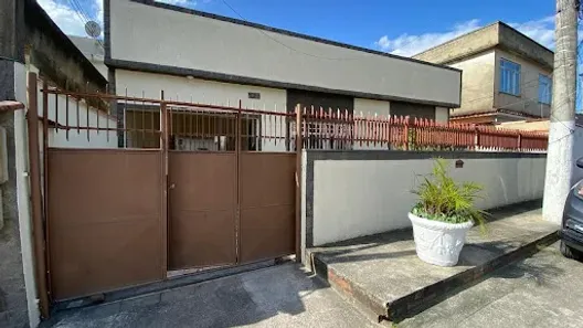 Casa com 3 Quartos à venda, 300m² no Galo Branco, São Gonçalo