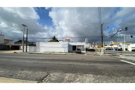 Imóvel Comercial com 8 Quartos para alugar, 250m² no Lagoa Nova, Natal