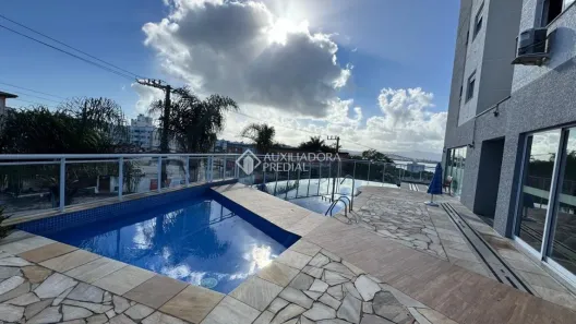 Apartamento com 2 Quartos à venda, 61m² no Praia Comprida, São José