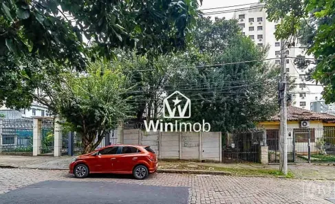 Lote/Terreno à venda, 300m² no Passo da Areia, Porto Alegre