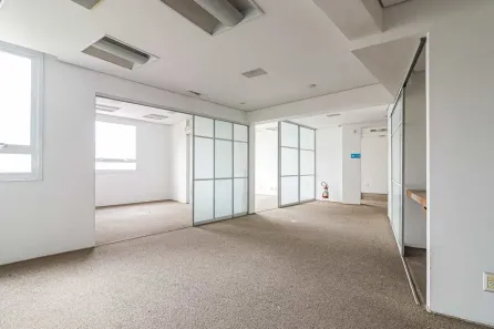 Ponto Comercial para alugar, 222m² no Itaim Bibi, São Paulo