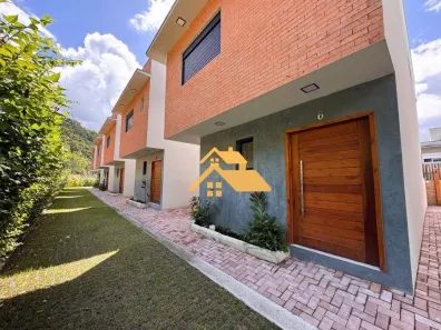 Casa de Condomínio com 3 Quartos à venda, 135m² no Camburi, São Sebastião