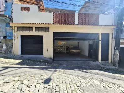 Casa com 2 Quartos à venda, 320m² no São Pedro, Teresópolis