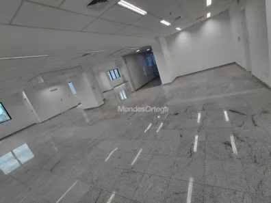 Sala Comercial para alugar, 200m² no Parque Campolim, Sorocaba