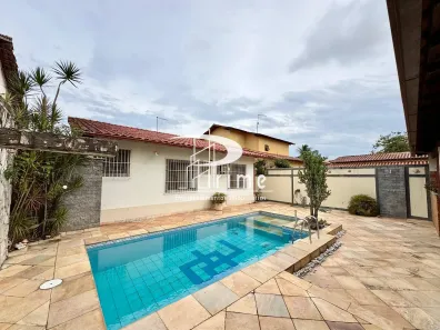Casa com 3 Quartos à venda, 360m² no Piratininga, Niterói