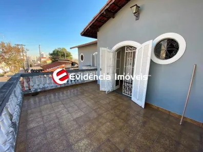Sobrado com 2 Quartos à venda, 120m² no Pinheirinho, Santo André