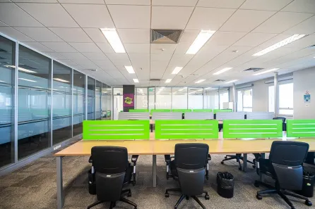 Sala Comercial para alugar, 350m² no Navegantes, Porto Alegre