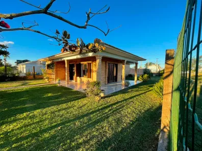 Casa com 3 Quartos à venda, 200m² no XANGRI-LÁ, Xangri-lá