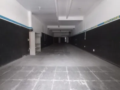 Ponto Comercial para alugar, 200m² no Santa Luzia, Juiz de Fora
