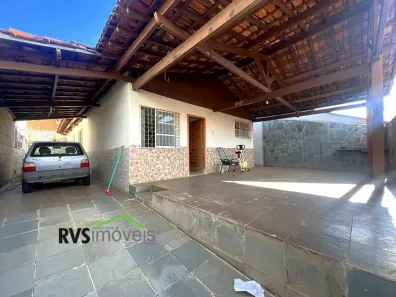 Casa com 3 Quartos à venda, 90m² no Parque das Laranjeiras, Goiânia