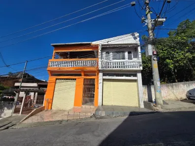 Sobrado com 3 Quartos à venda, 90m² no Parque Alvorada, Mauá