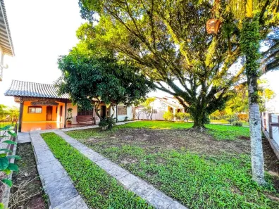 Casa com 2 Quartos para alugar, 140m² no Centro, Portão