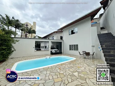 Casa com 3 Quartos à venda, 248m² no Ponta Aguda, Blumenau