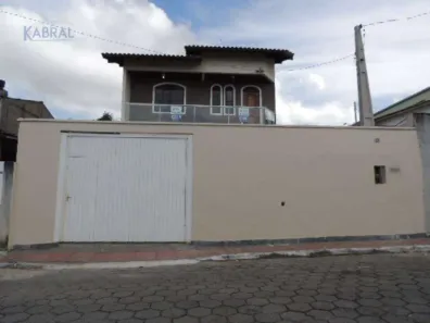 Casa com 2 Quartos para alugar, 110m² no Caminho Novo, Palhoça