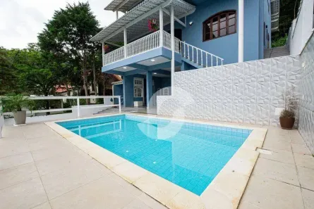 Casa com 5 Quartos à venda, 390m² no Itaipu, Niterói