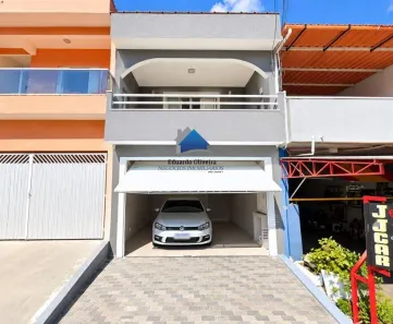Casa com 3 Quartos à venda, 200m² no Parque Alexandre, Cotia