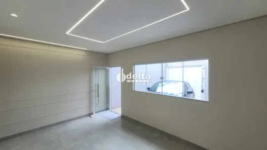 Casa com 2 Quartos à venda, 67m² no Laranjeiras, Uberlândia