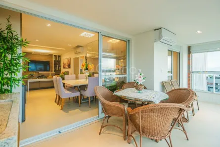 Apartamento com 3 Quartos para alugar, 122m² no Agronômica, Florianópolis