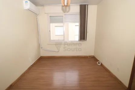 Apartamento com 2 Quartos para alugar, 48m² no Centro, Pelotas