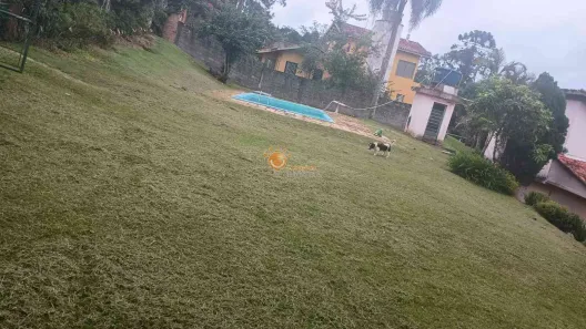 Fazenda/Sítio com 2 Quartos à venda, 200m² no Jardim Meny, São Roque