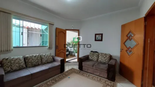 Casa com 4 Quartos à venda, 120m² no Parque Novo Mundo, Americana