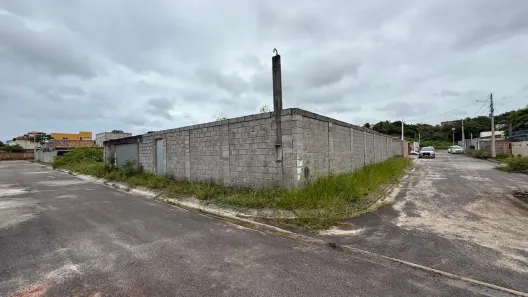 Lote/Terreno à venda, 200m² no Barra do Jacuípe, Camaçari