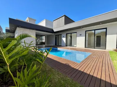 Casa com 3 Quartos para venda ou aluguel, 225m² no Jardim Europa, Chapecó