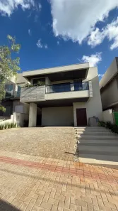 Casa com 4 Quartos à venda, 253m² no Gleba Simon Frazer, Londrina