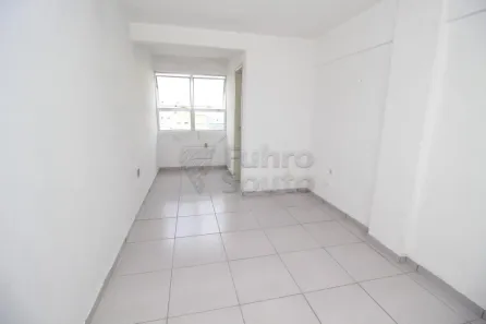 Sala Comercial para alugar, 18m² no Centro, Pelotas