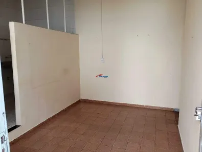 Casa com 2 Quartos para alugar, 50m² no Barroca, Belo Horizonte