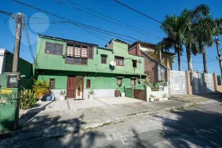 Casa com 12 Quartos à venda, 375m² no Piratininga, Niterói