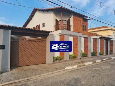 Sobrado com 5 Quartos à venda, 290m² no Vila Galvão, Guarulhos