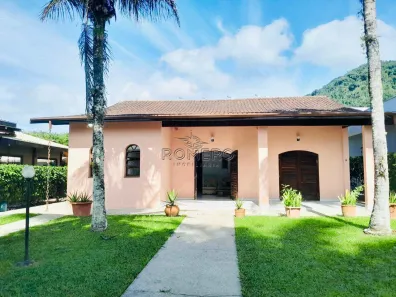 Casa de Condomínio com 3 Quartos à venda, 207m² no Folha Seca, Ubatuba