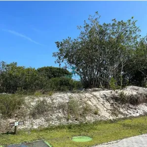 Lote/Terreno à venda, 700m² no Praia do Forte, Mata de São João