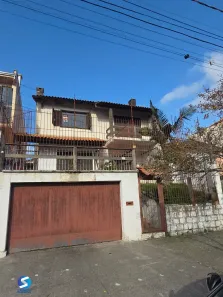 Casa com 4 Quartos à venda, 200m² no Medianeira, Porto Alegre
