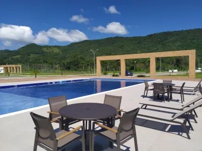 Lote/Terreno à venda, 400m² no Ratones, Florianópolis
