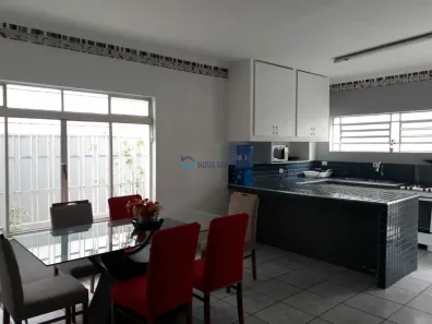 Sobrado com 3 Quartos para alugar, 219m² no Indianópolis, São Paulo