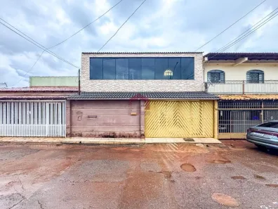 Sobrado com 3 Quartos à venda, 181m² no Ceilândia Sul, Brasília