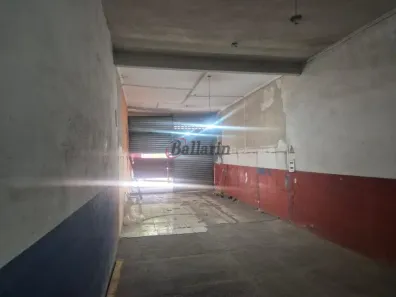Galpão/Depósito/Armazém para venda ou aluguel, 250m² no Conceição, Diadema