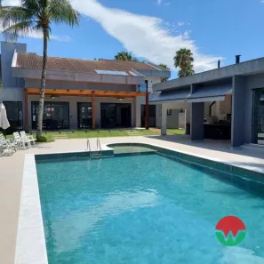 Casa de Condomínio com 5 Quartos à venda, 500m² no Jardim Acapulco, Guarujá
