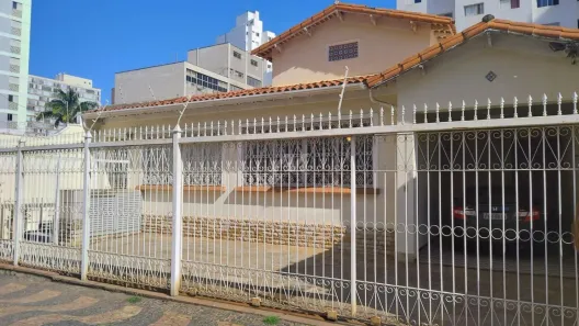 Casa com 4 Quartos à venda, 314m² no Centro, Campinas